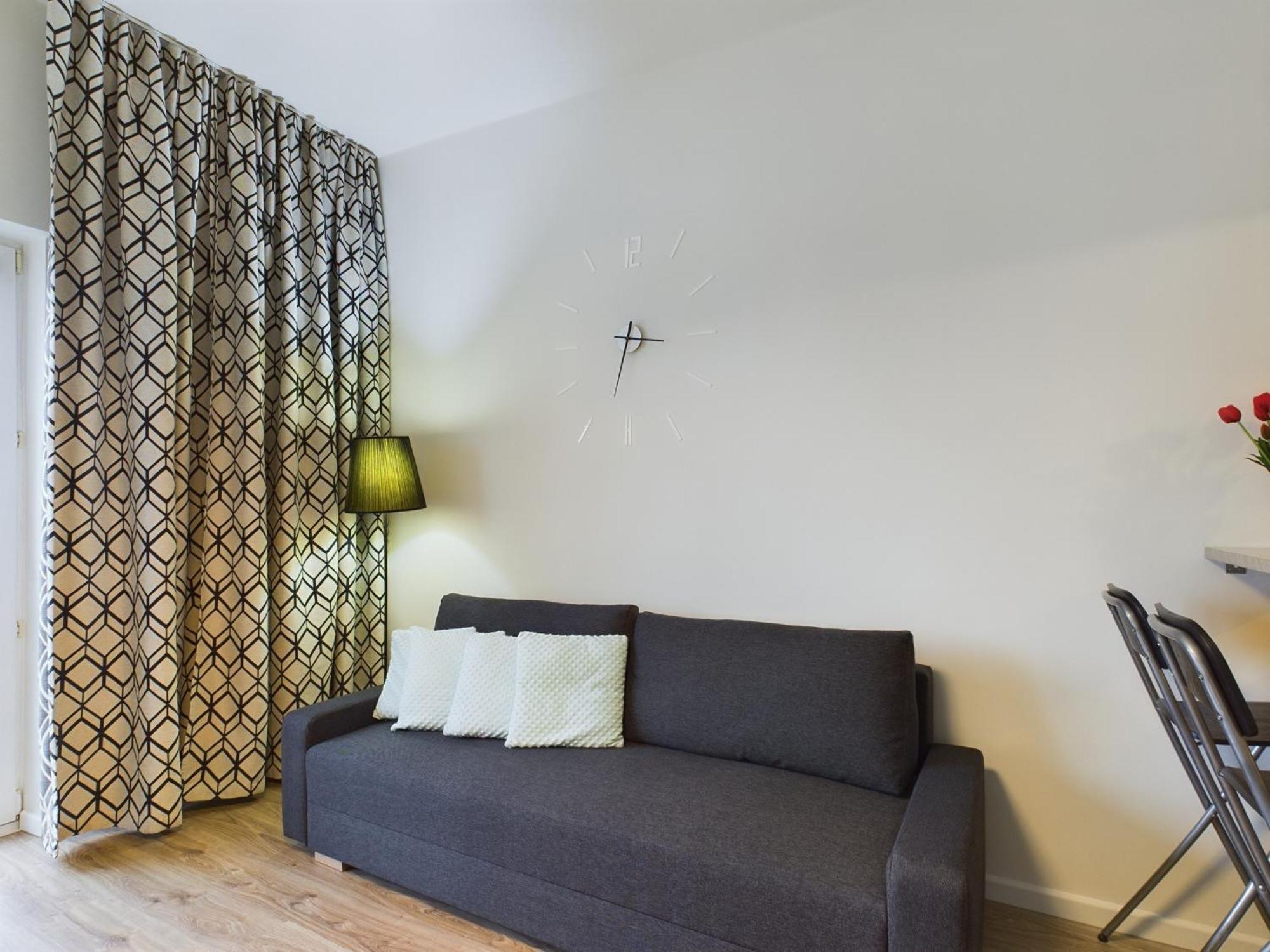 Aleja Jana Pawla Ii For 4 Guests With Air-conditioning By Renters Warszawa